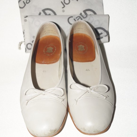 Gabor Cream Leather Ballerina Flats with Bow (Size 7) - Picture 2 of 5